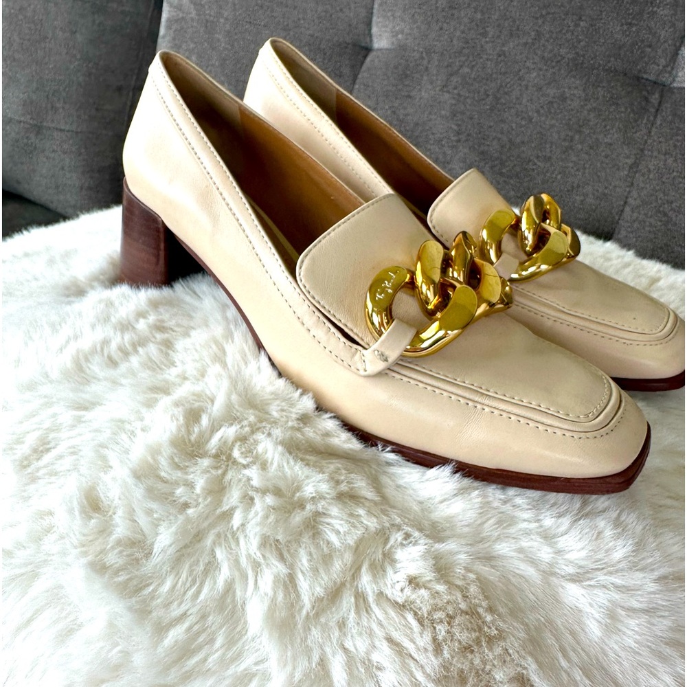 Tory Burch beige and gold hardware shoes